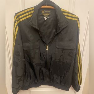 Adidas zip up jacket, size large